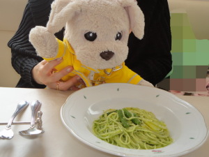 バジルソースのパスタ
